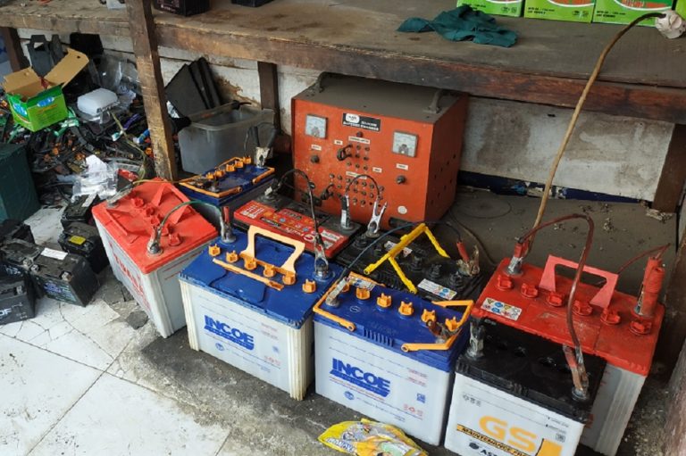 7 Cara Merawat Aki Mobil Biar Tetap Prima & Nggak Cepat Soak - 7 Cara Merawat Aki Mobil Biar Tetap Prima & Nggak Cepat Soak