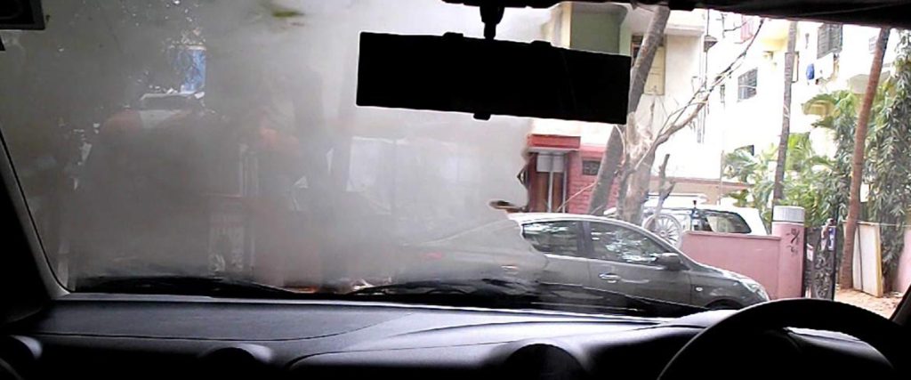 Kaca Mobil Sering Berembun? Ini 7 Cara Mencegahnya Biar Tetap Jernih! Kaca Mobil Sering Berembun? Ini 7 Cara Mencegahnya Biar Tetap Jernih! - Kaca Mobil Sering Berembun? Ini 7 Cara Mencegahnya Biar Tetap Jernih!