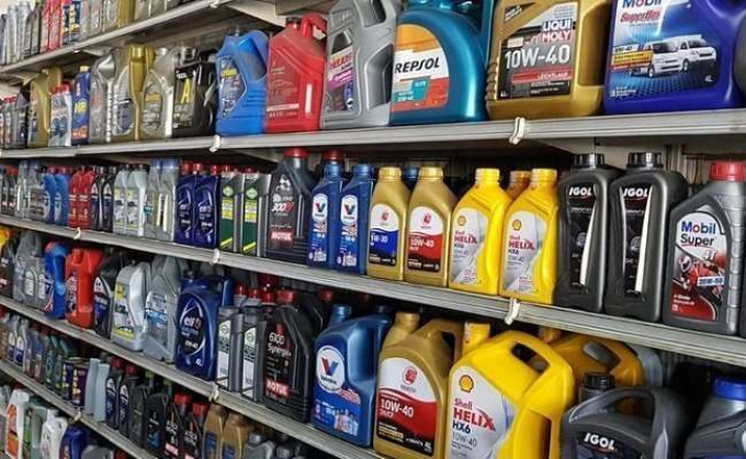 5 Rekomendasi Oli Mobil Matic Terbaik 2026: Performa Maksimal, Transmisi Awet!